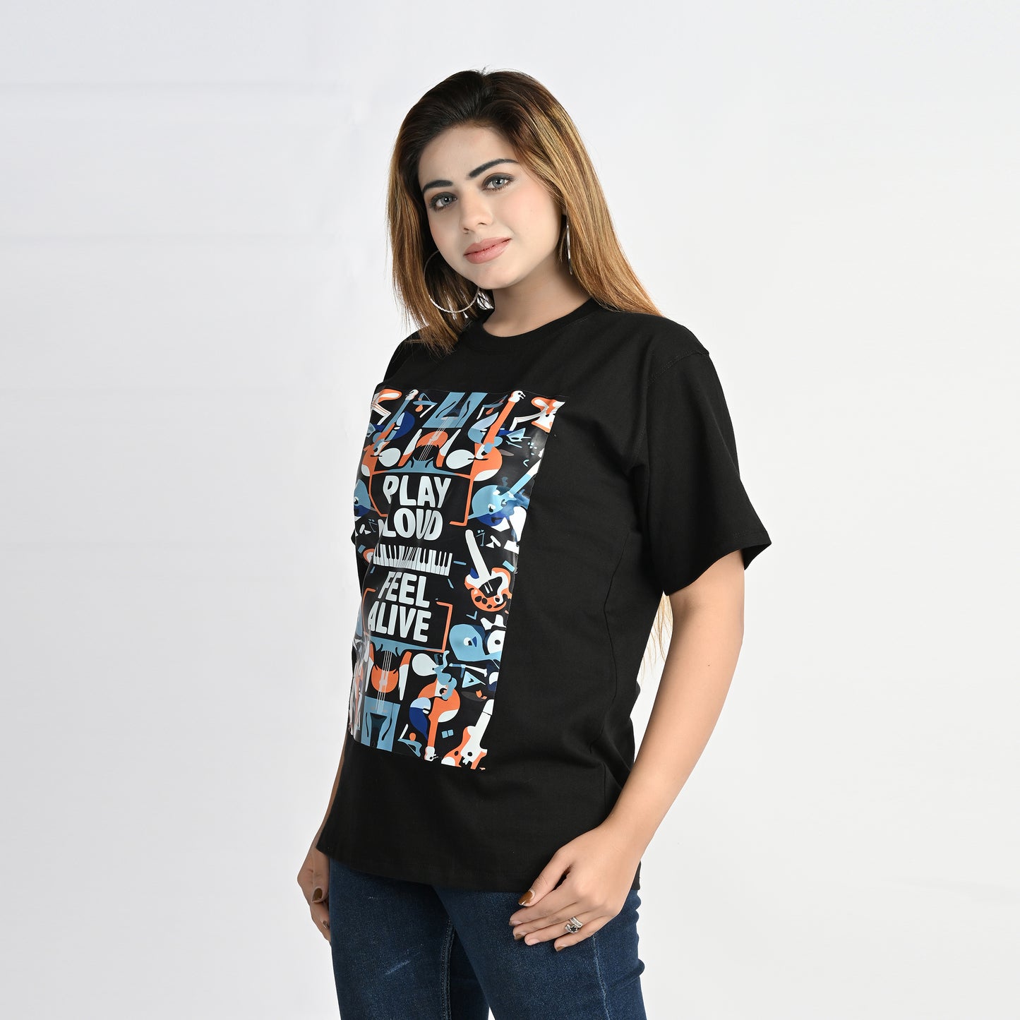 MOC - Women's Feel Alive Regular Graphic T - Shirt