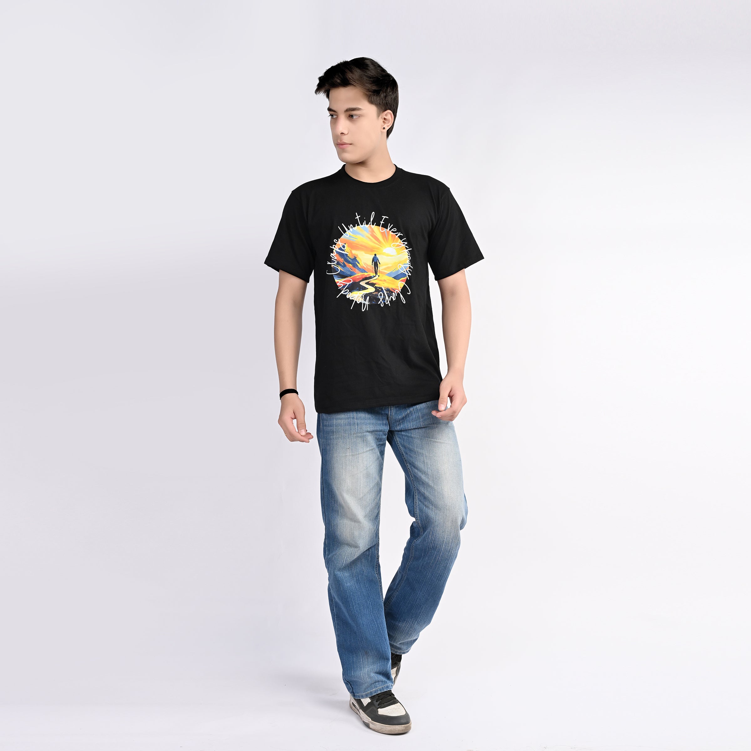 MOC - Men's Everybody Regular Graphic T - Shirt