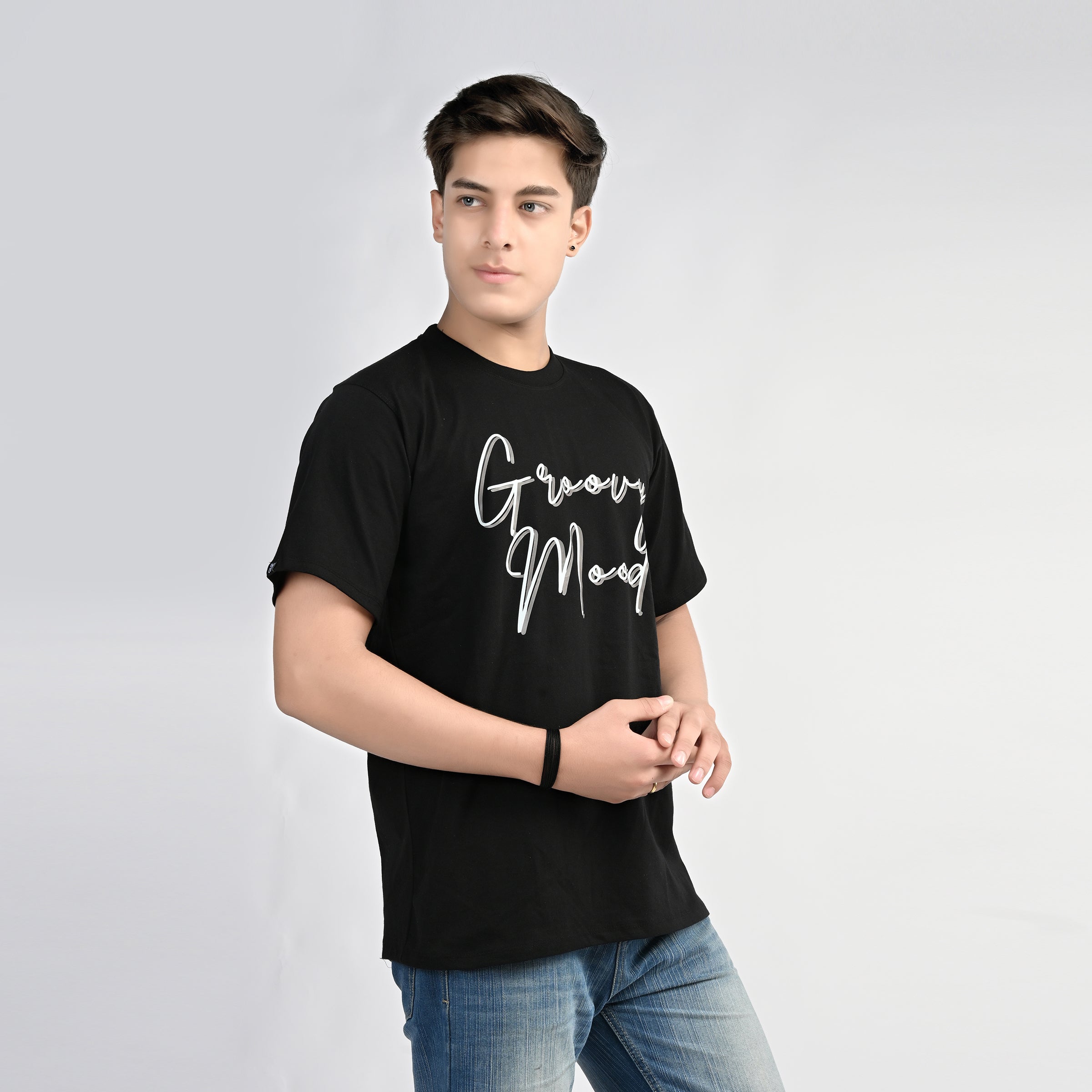 MOC - Male Groovy Mood Regular Graphic T - Shirt