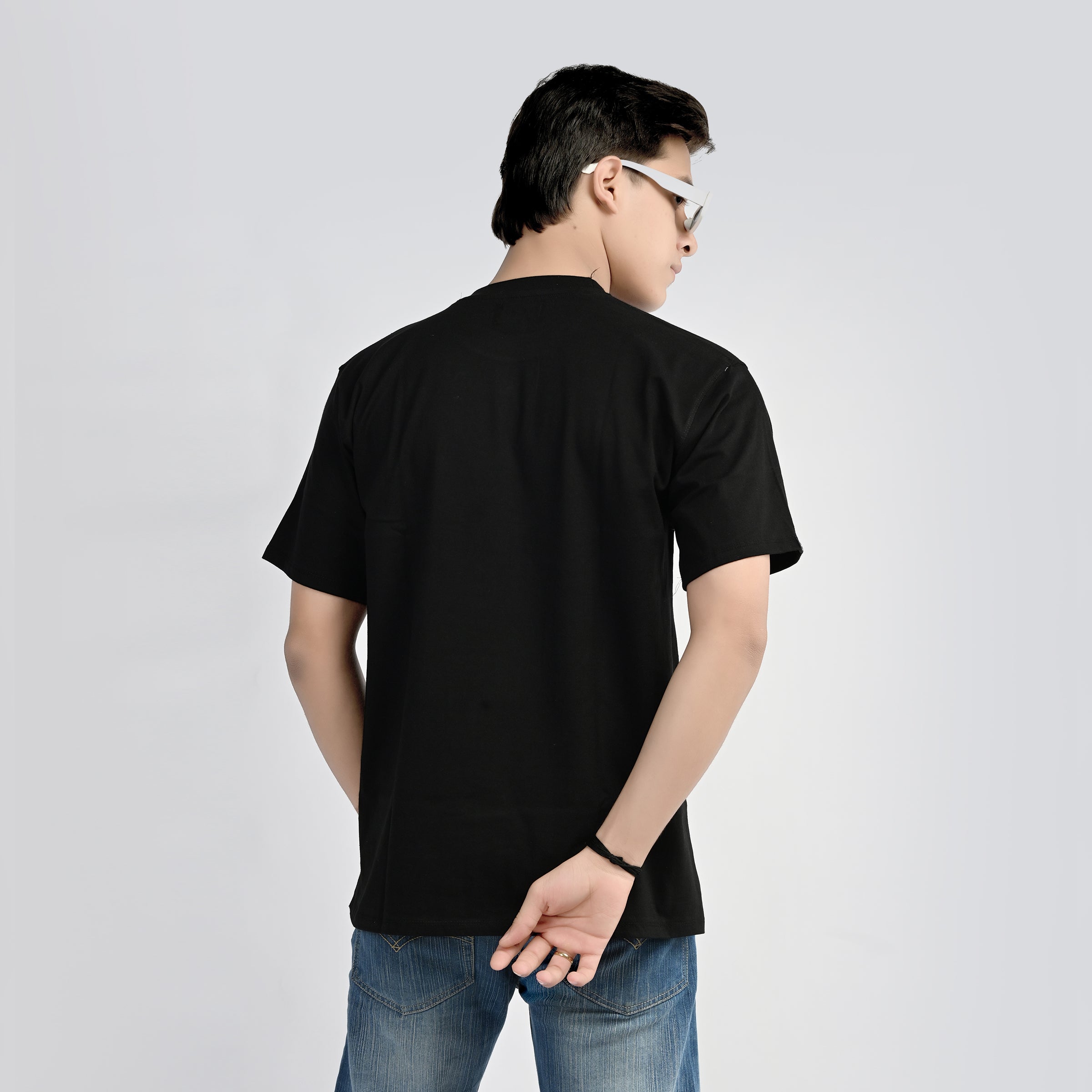 MOC - Men's Kingdom Regular Graphic T - Shirt